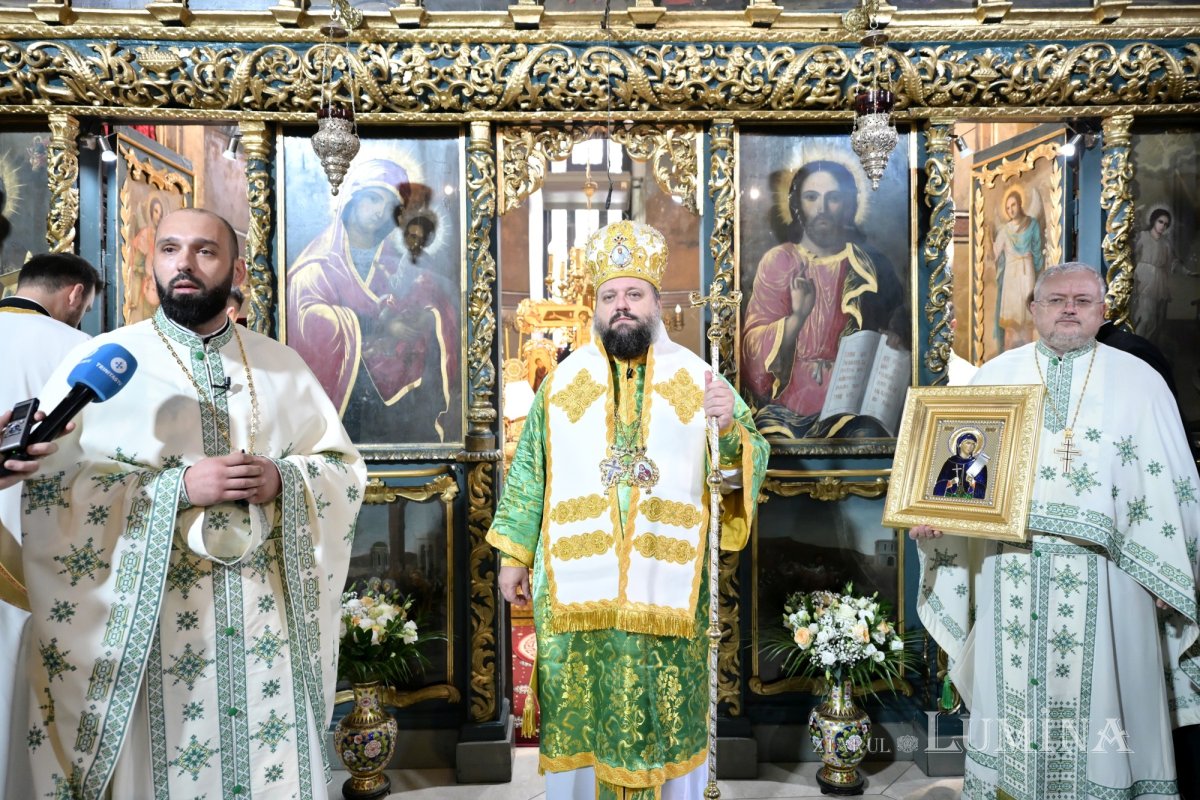 Popas de rugăciune la Parohia „Sfântul Anton”-Curtea Veche din București 377008