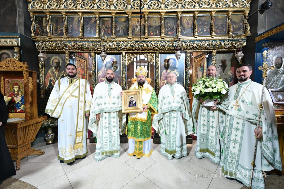 Popas de rugăciune la Parohia „Sfântul Anton”-Curtea Veche din București 377009