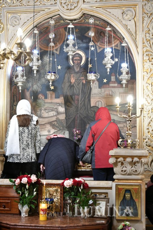 A început pelerinajul prilejuit de sărbătoarea Sfântului Cuvios Dimitrie cel Nou 377342