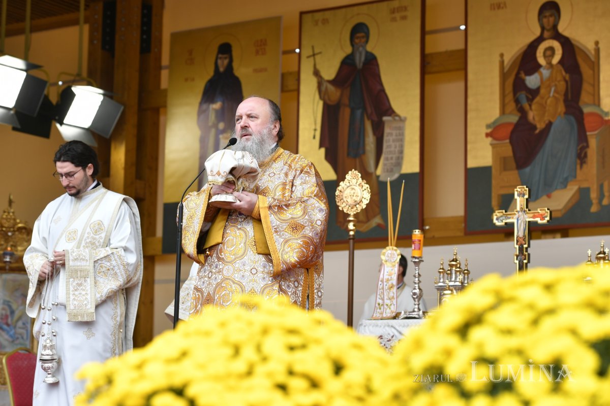A început pelerinajul prilejuit de sărbătoarea Sfântului Cuvios Dimitrie cel Nou 377344
