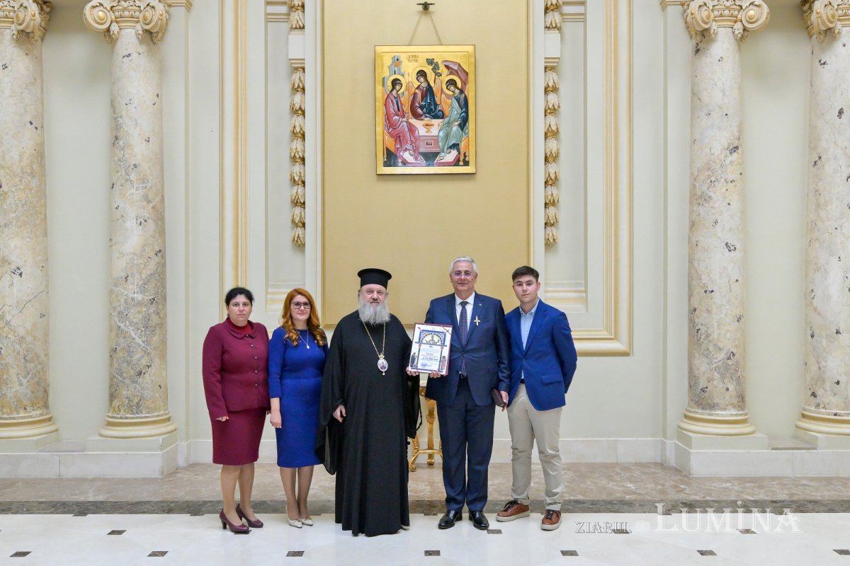Binefăcător al Bisericii, distins cu Ordinul Mitropolitan „Sfântul Ierarh Neofit Cretanul” 377545