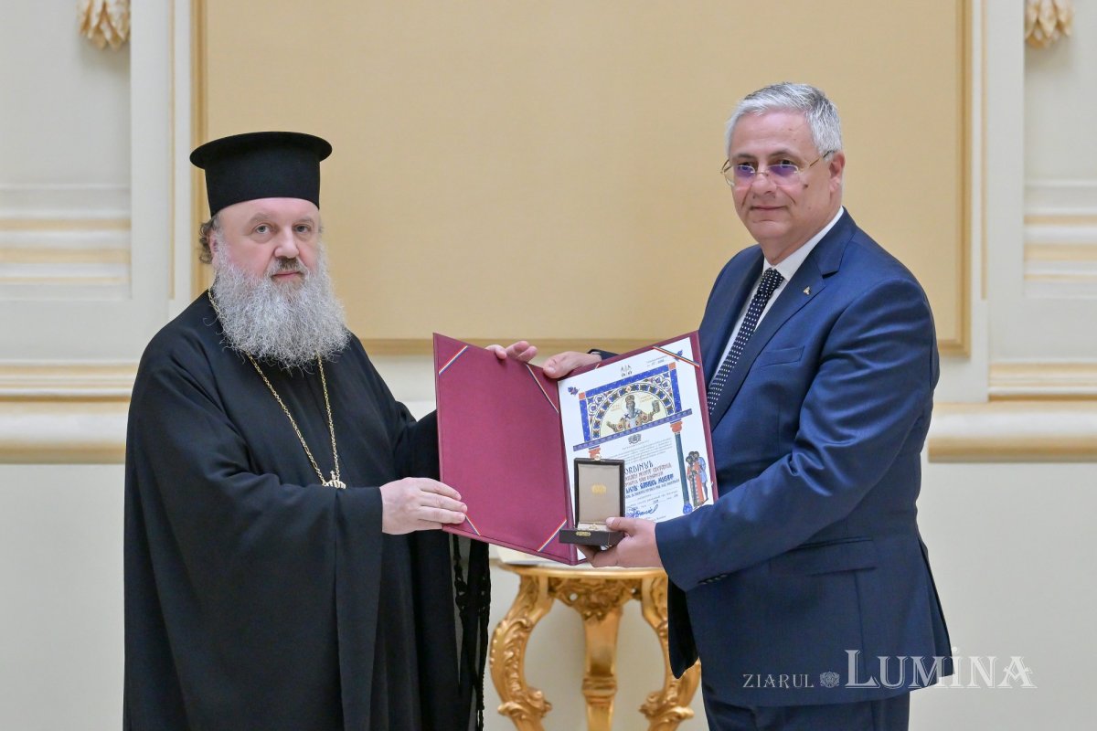 Binefăcător al Bisericii, distins cu Ordinul Mitropolitan „Sfântul Ierarh Neofit Cretanul” 377560