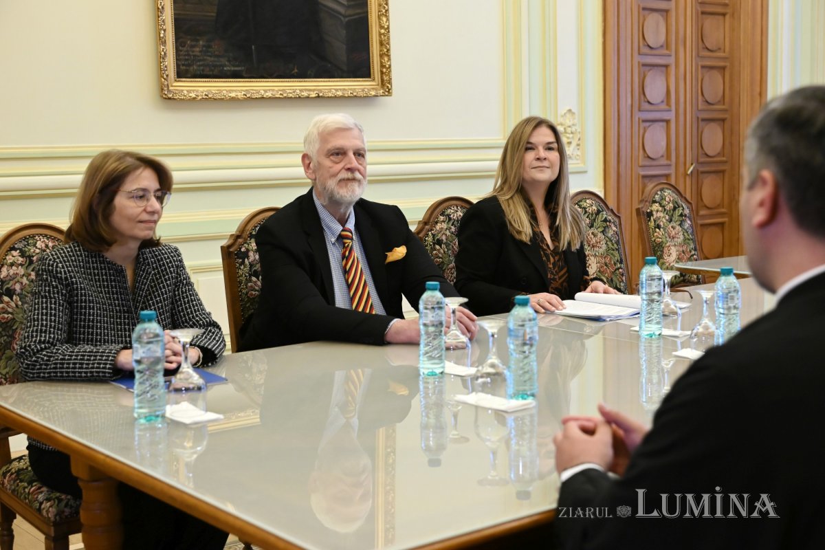Ministrul adjunct al afacerilor externe al Greciei, în vizită la Patriarhia Română 377750