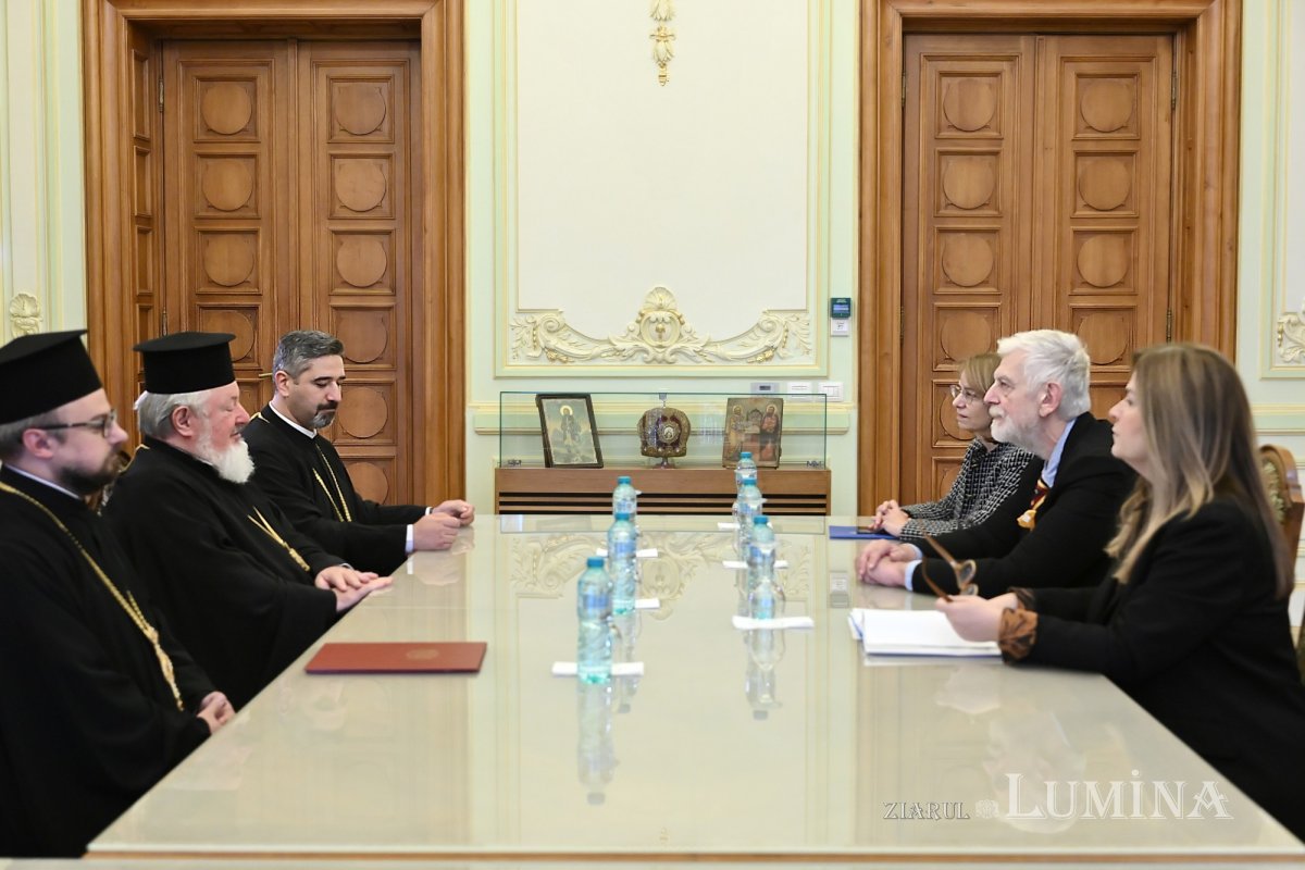 Ministrul adjunct al afacerilor externe al Greciei, în vizită la Patriarhia Română 377751