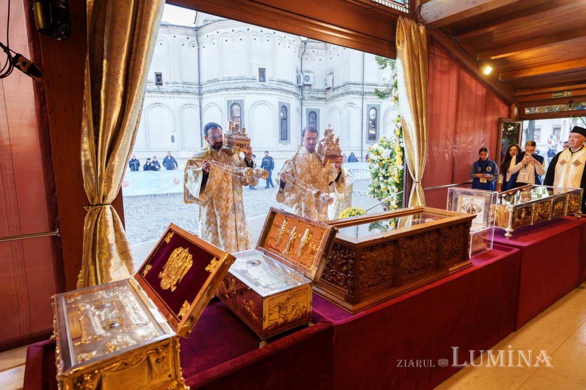 Priveghere pentru „oaspetele” de la hramul Catedralei Patriarhale 378141