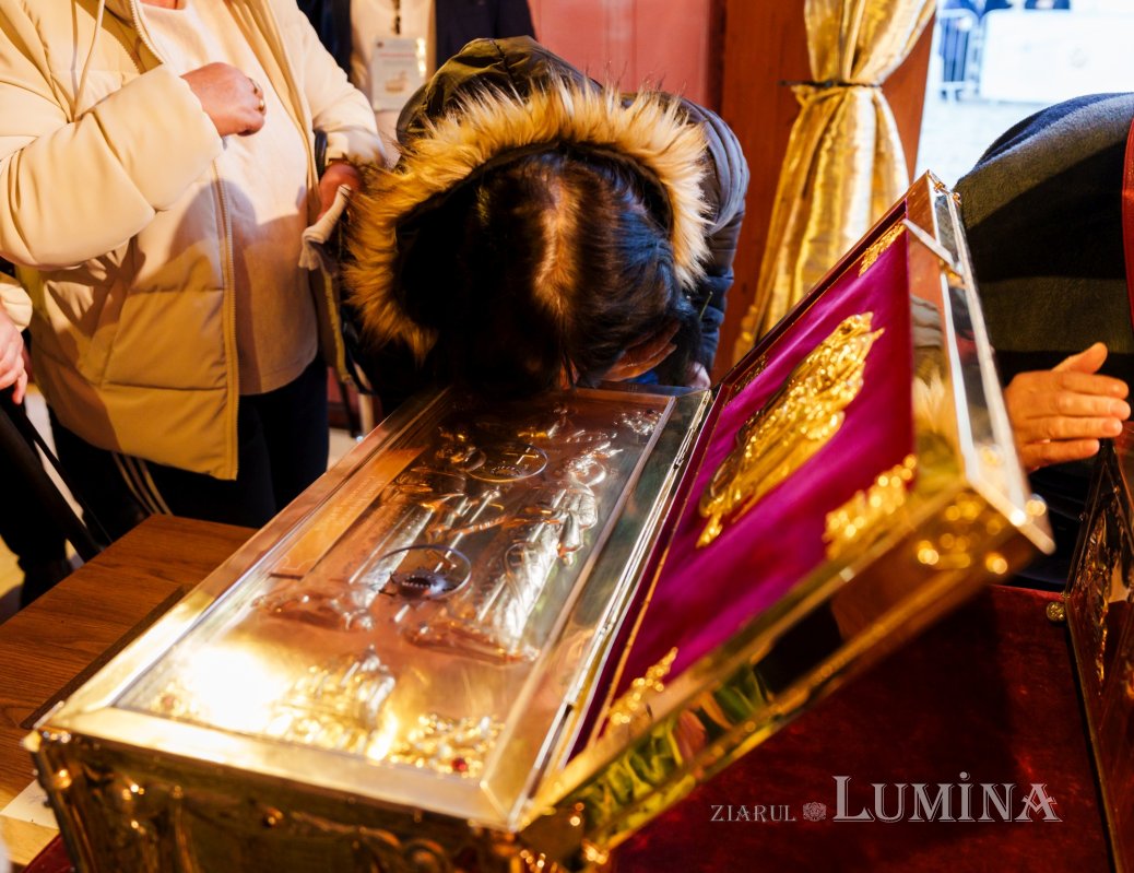 Priveghere pentru „oaspetele” de la hramul Catedralei Patriarhale 378143