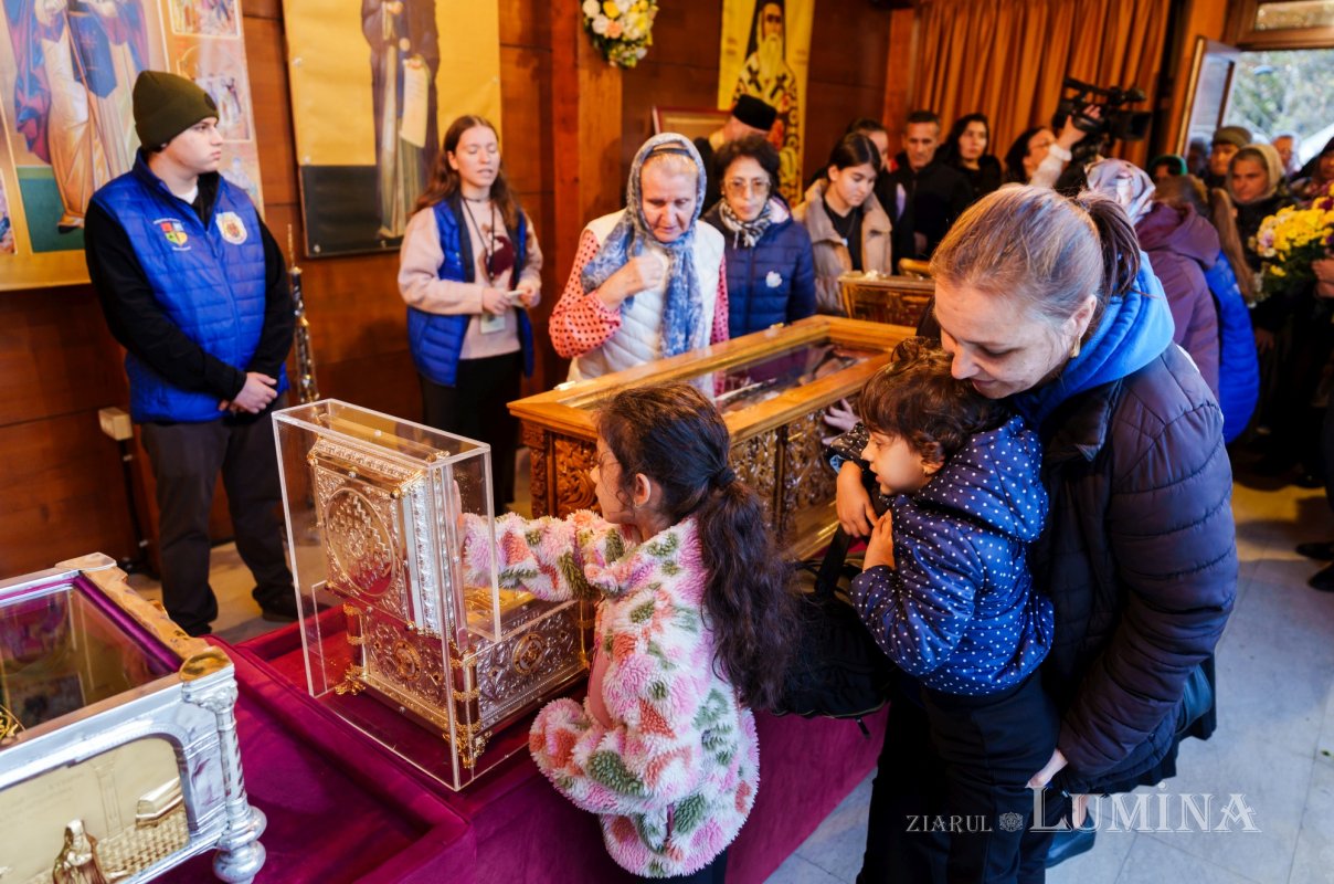 Priveghere pentru „oaspetele” de la hramul Catedralei Patriarhale 378146