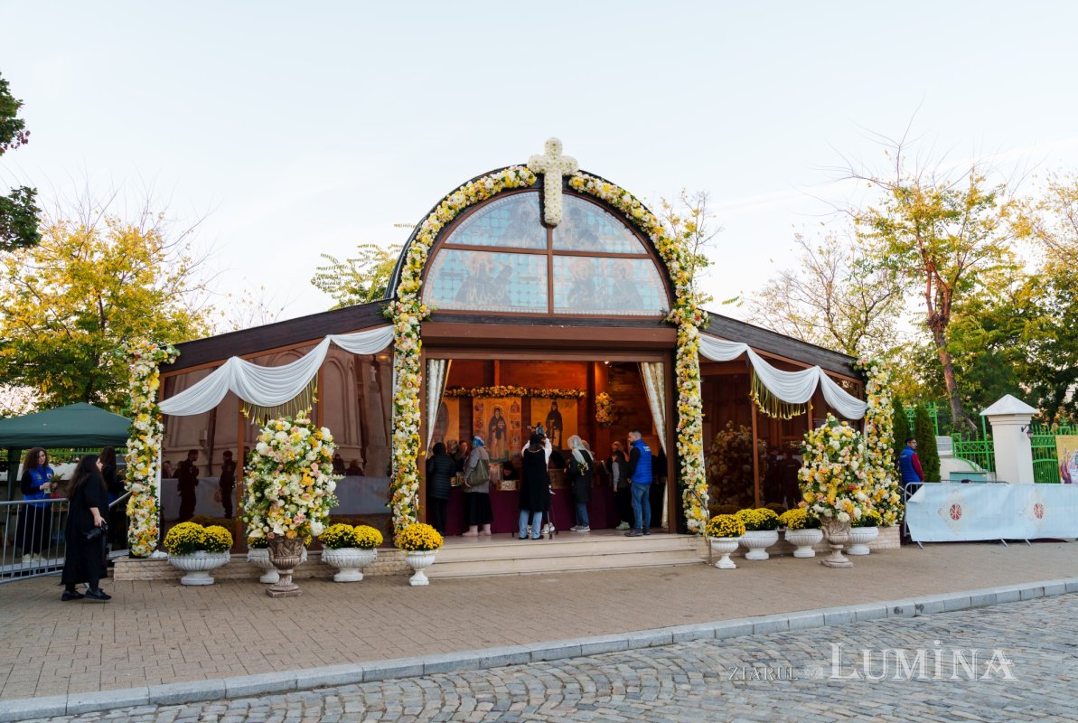 Priveghere pentru „oaspetele” de la hramul Catedralei Patriarhale 378147