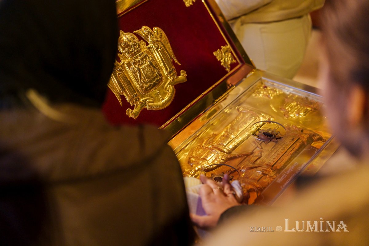 Priveghere pentru „oaspetele” de la hramul Catedralei Patriarhale 378149