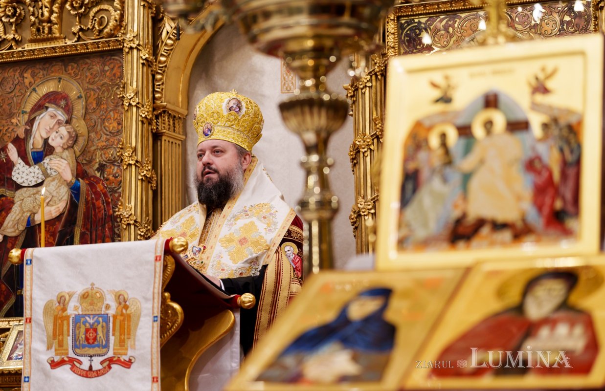 Priveghere pentru „oaspetele” de la hramul Catedralei Patriarhale 378163