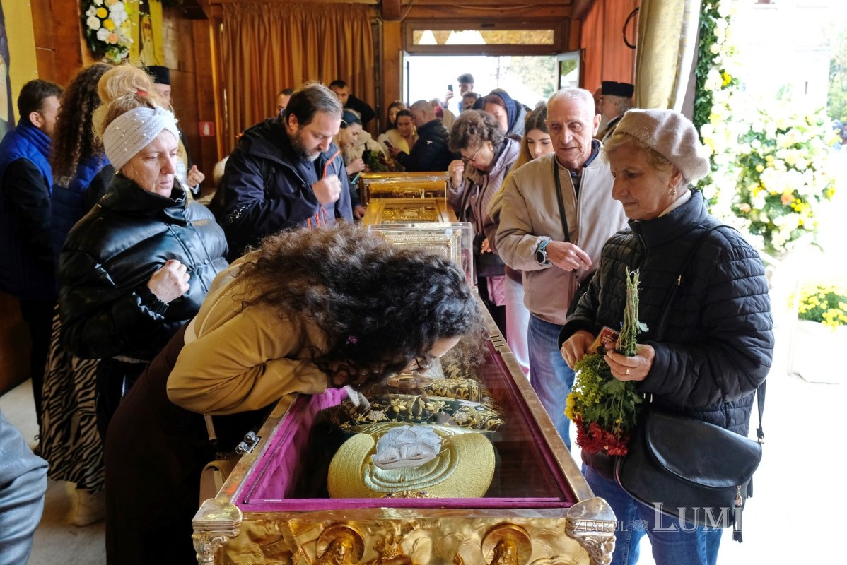 Bucuria întâlnirii cu sfinții, mărturisită de pelerinii din Capitală 378210