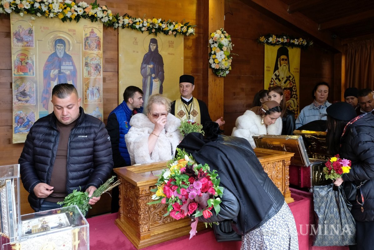 Bucuria întâlnirii cu sfinții, mărturisită de pelerinii din Capitală 378211