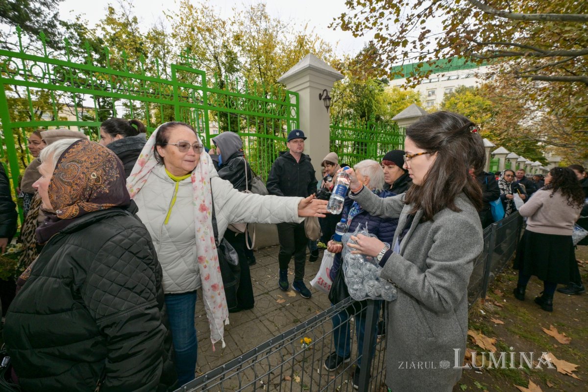 Hrană şi grijă pentru osteneala pelerinilor 378366