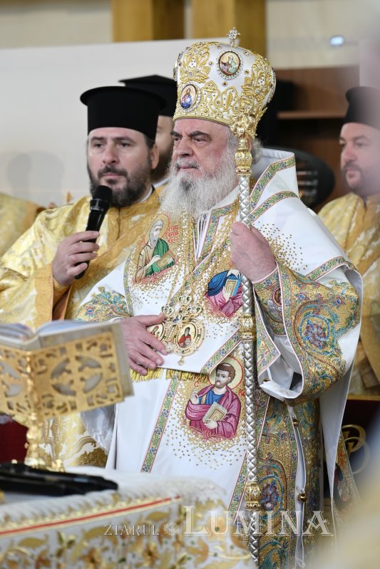 Sfântul Ocrotitor al Capitalei a fost cinstit pe Colina Patriarhiei 378599