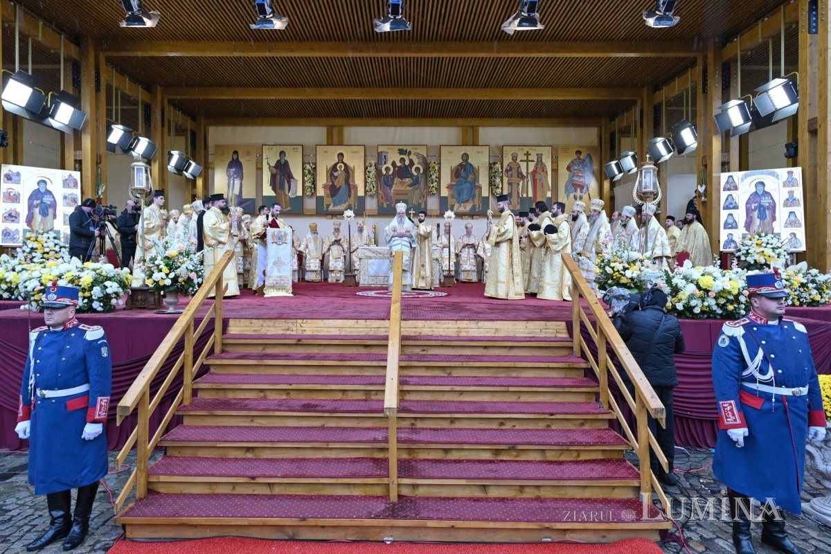 Sfântul Ocrotitor al Capitalei a fost cinstit pe Colina Patriarhiei 378611