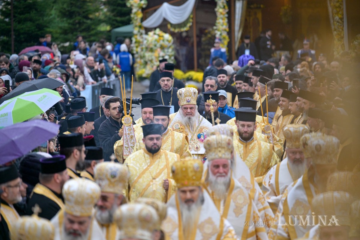Sfântul Ocrotitor al Capitalei a fost cinstit pe Colina Patriarhiei 378636