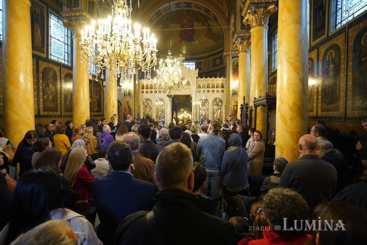 Comemorarea Zilei „Marelui Nu” la paraclisul Ambasadei Greciei la București 378809