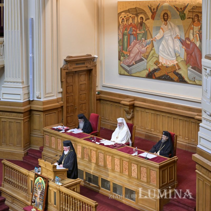 Ședință solemnă a Sfântului Sinod la Palatul Patriarhiei 378855