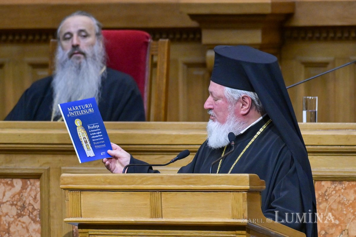 Ședință solemnă a Sfântului Sinod la Palatul Patriarhiei 378862