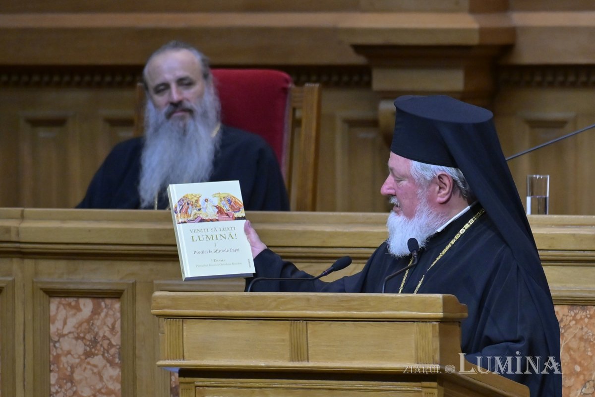 Ședință solemnă a Sfântului Sinod la Palatul Patriarhiei din București 378858
