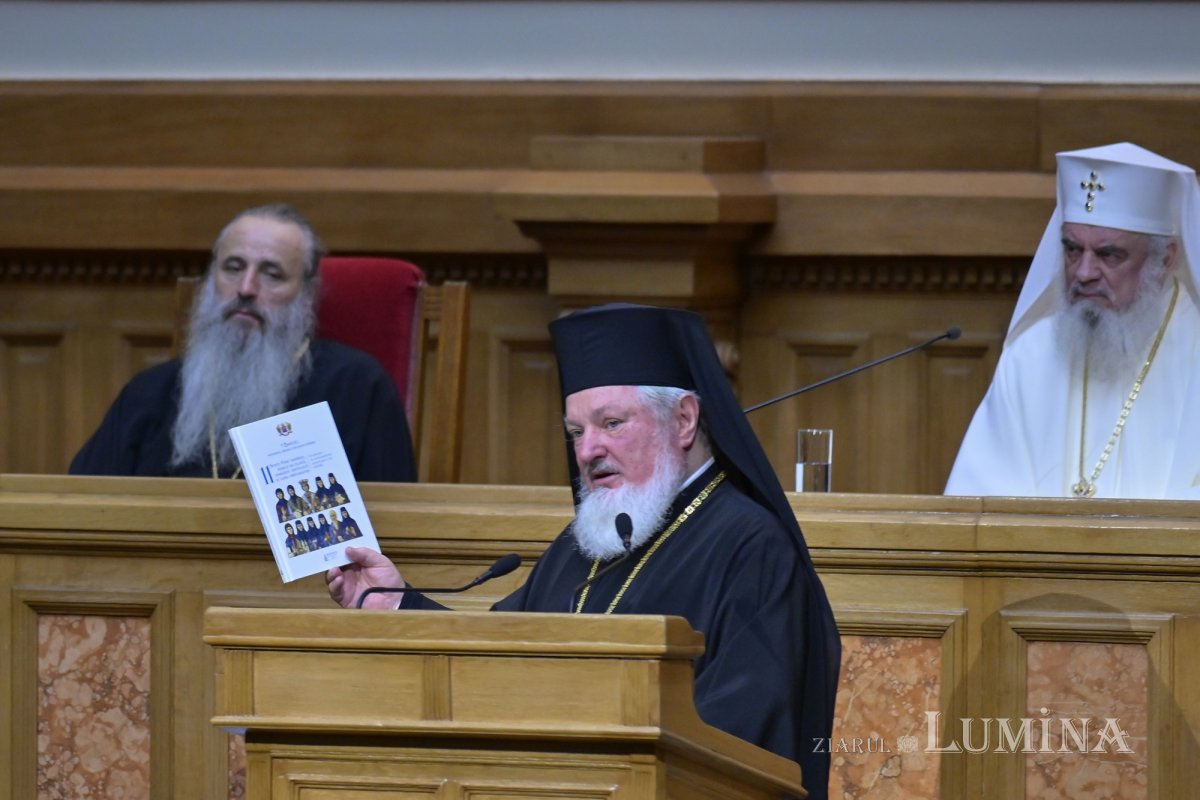 Ședință solemnă a Sfântului Sinod la Palatul Patriarhiei din București 378859