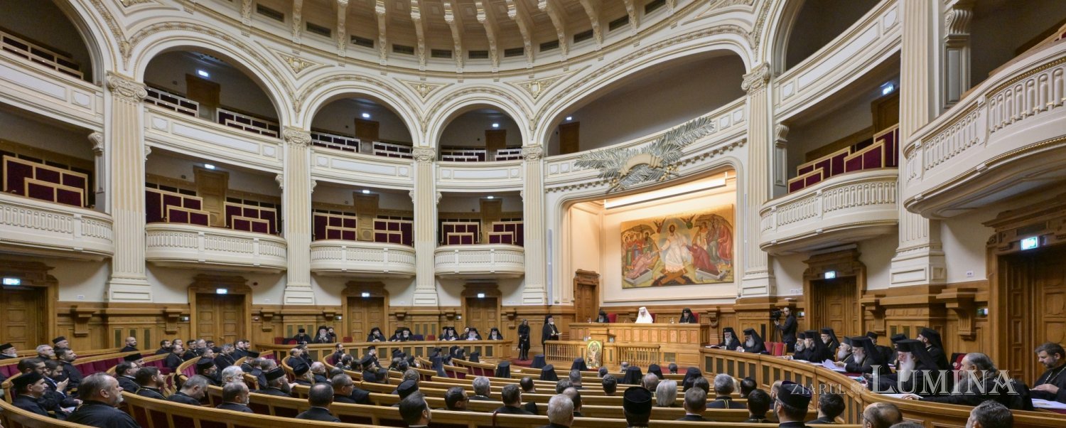 Ședință solemnă a Sfântului Sinod la Palatul Patriarhiei din București 378871