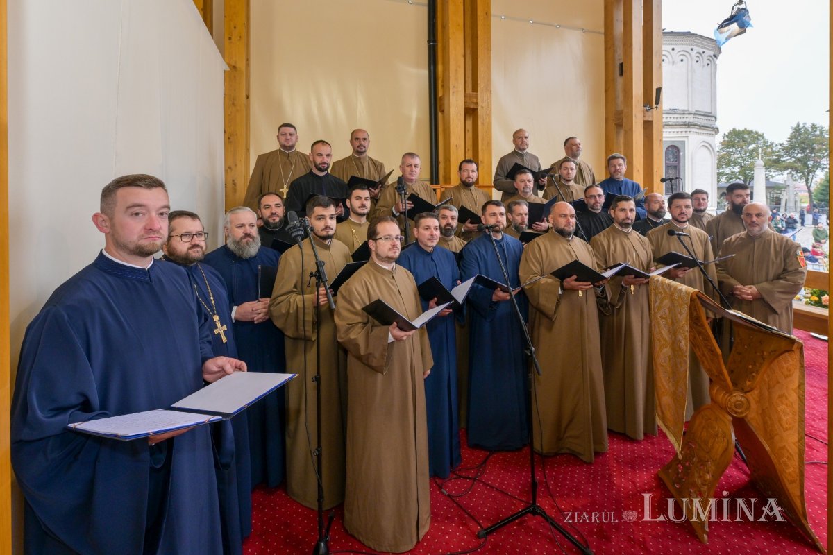 „Sacerdotes Militares”, primul cor al preoților militari din Patriarhia Română 378923
