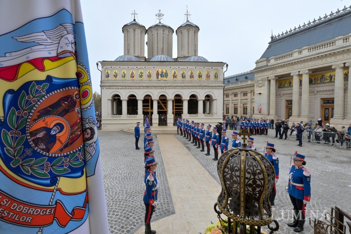 Sclipirile Luminii: Sărbătoarea Sfântului Cuvios  Dimitrie cel Nou, Ocrotitorul Capitalei 378995