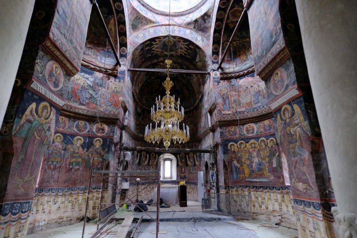 Manastirea Sitaru, Sfantul Nicolae
