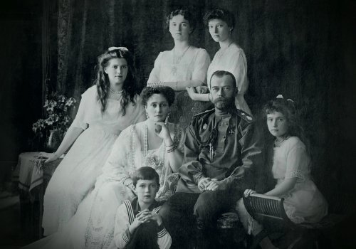 Familia de martiri a ultimului ţar Romanov Poza 177236