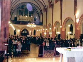 Credincioşii români din Hamburg se pregătesc de hram Poza 94559