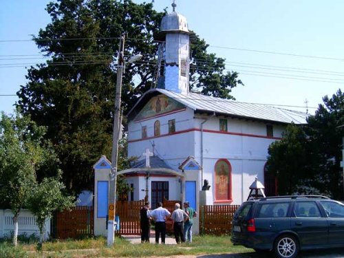 Biserica, sufletul satului Zănoaga Poza 94623