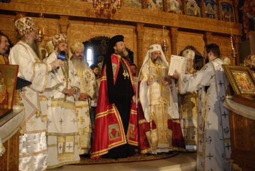 Clericii şi credincioşii din Bărăgan şi-au primit arhipăstorul Poza 94646