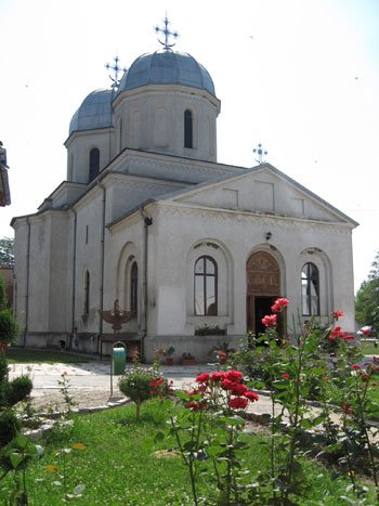 Mănăstirea dintre mlaştinile Comanei