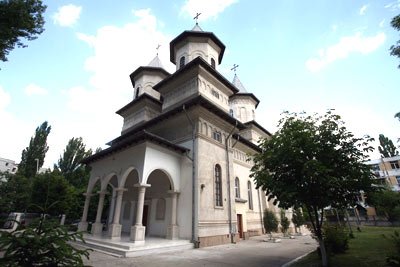 Singura parohie din ţară închinată Sfântului Sfinţit Mucenic Antim îşi serbează astăzi hramul Poza 95211