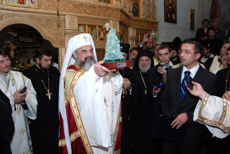 Patriarhul a vizitat Catedrala „Înălţarea Domnului“ din Bacău Poza 95317