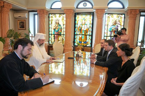 Patriarhul Daniel a primit vizita primarului oraşului Tbilisi Poza 95345