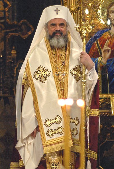 Biserica Ortodoxă Română aniversează doi ani de la întronizarea celui de-al şaselea patriarh Poza 95452