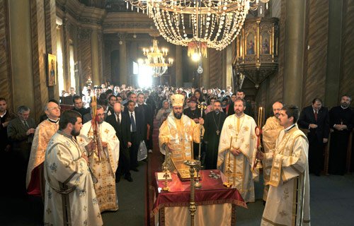 Deschiderea noului an universitar la Facultatea de Teologie Ortodoxă din Bucureşti Poza 95477