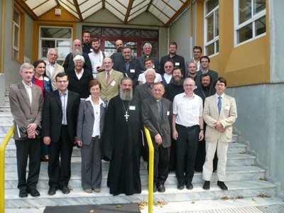 Colocviu patristic organizat de Fundaţia Pro Oriente: „Sfinţenia şi apostolicitatea Bisericii“ Poza 95524