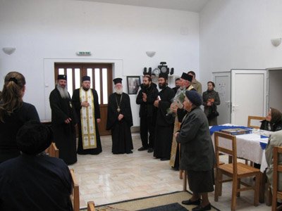 Primatul Bisericii Ortodoxe din Creta a vizitat mai multe instituţii din Arhiepiscopia Iaşilor Poza 95615