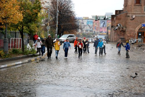 „Degeaba li se spune copiilor la şcoală ce e bine şi frumos, dacă acasă li se vorbeşte exact pe dos“ Poza 95993