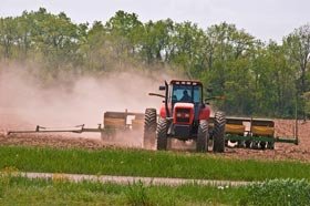 Fermele familiale comerciale, soluţia redresării agriculturii româneşti Poza 96003