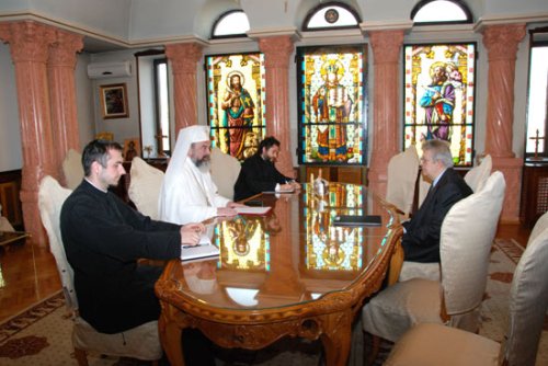 Dialog şi cooperare între Biserica Ortodoxă Română şi Biserica Ortodoxă Sârbă Poza 96033