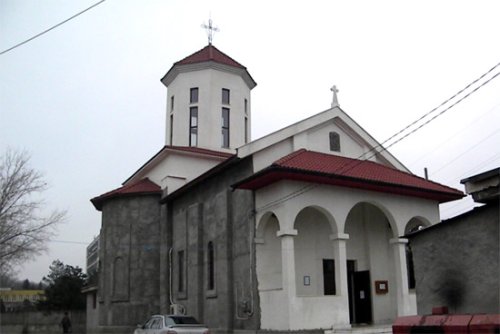 Viaţa parohiilor: Secretul ridicării Bisericii „Sfântul Petru Movilă“ din Craiova Poza 96585