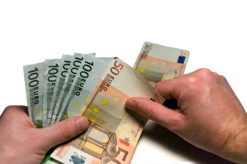 Creditarea în valută ar putea fi interzisă în Europa Centrală şi de Est Poza 97274