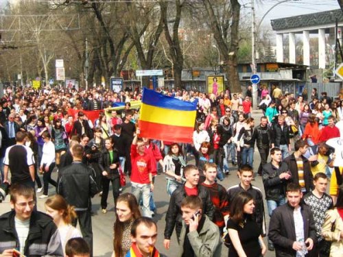 Un an de la protestele din Chişinău, învăluite şi acum în mister Poza 97485