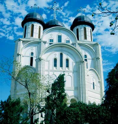 Mare sărbătoare la Biserica „Sfântul Sava“ din Buzău Poza 97558