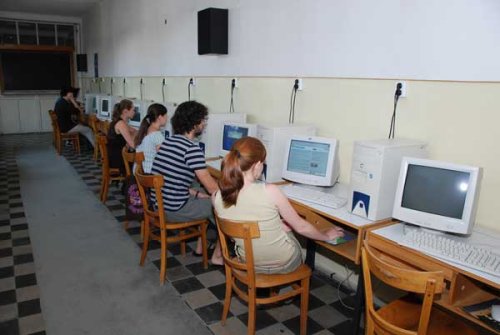 Ieri a început evaluarea competenţelor digitale la BAC Poza 97675