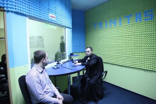 Radio Trinitas va realiza mai multe emisiuni de la Sibiu Poza 97733